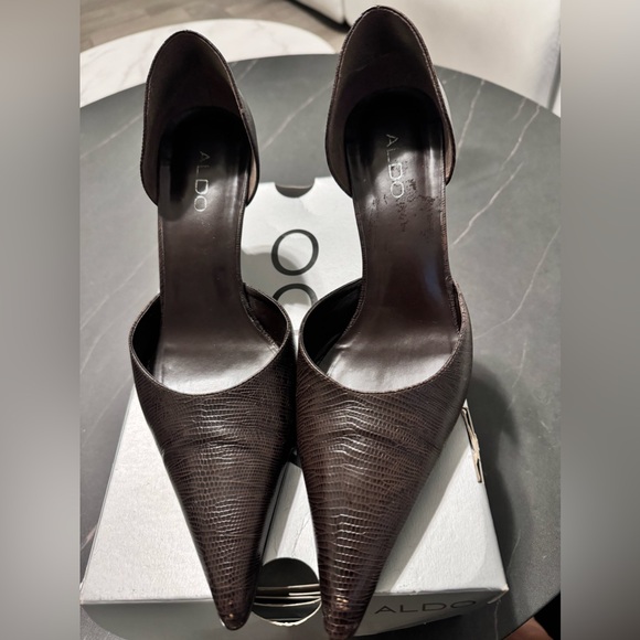 ALDO Brown pointy high heels 9.5 - Picture 3 of 8